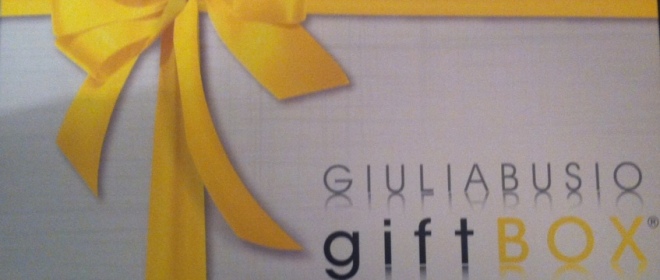 Giulia Busio, interior designer e stylist lancia Giulia Busio gift box