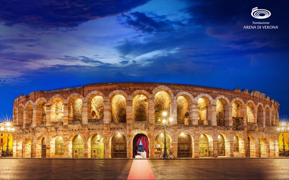 Il Festival Arena di Verona nel 2021. Verona centro dell'intera civiltà italiana