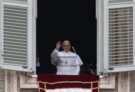 L'appello del Papa: in Siria stragi atroci fermare subito il rumore delle armi