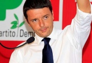 Matteo Renzi "prende" Sesto. Folla alla chiusura della festa del Pd