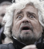 Il blog di Grillo contro Il Fatto