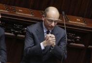 Letta ottiene la fiducia al Senato. Tra i sì anche il voto di Berlusconi