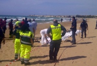 Naufragio Scicli, morti 13 eritrei. Fermato l'equipaggio di 7 siriani