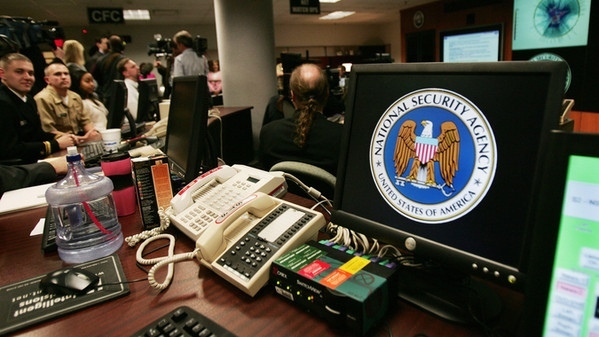 Scandalo Datagate, l'Italia spiata da Usa e Gb. Servizi segreti informati delle intercettazioni