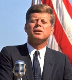 Jfk: in tutti gli Usa bandiere a mezz'asta