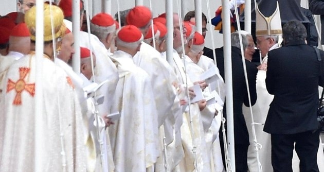 Papa Wojtyla e Papa Roncalli sono santi canonizzati stamani in Vaticano