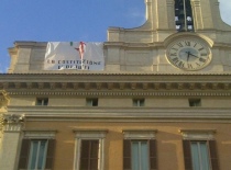 Occupazione tetto Montecitorio