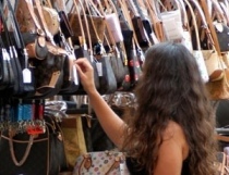 Shopping in negozio