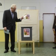 Milos Zeman al voto