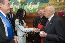 Il Presidente Napolitano, con a fianco il Cardinale Agostino Vallini