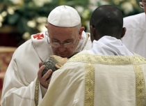 Papa Francesco durante la messa