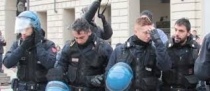 La Polizia senza casco